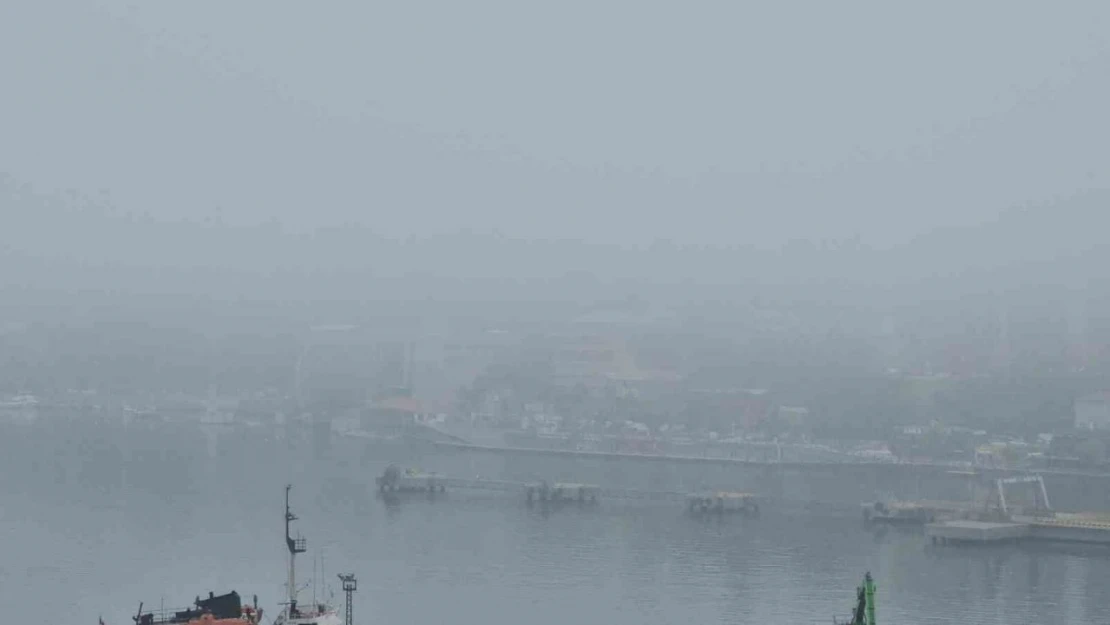 Zonguldak'ta Yoğun Sis Etkili Oldu