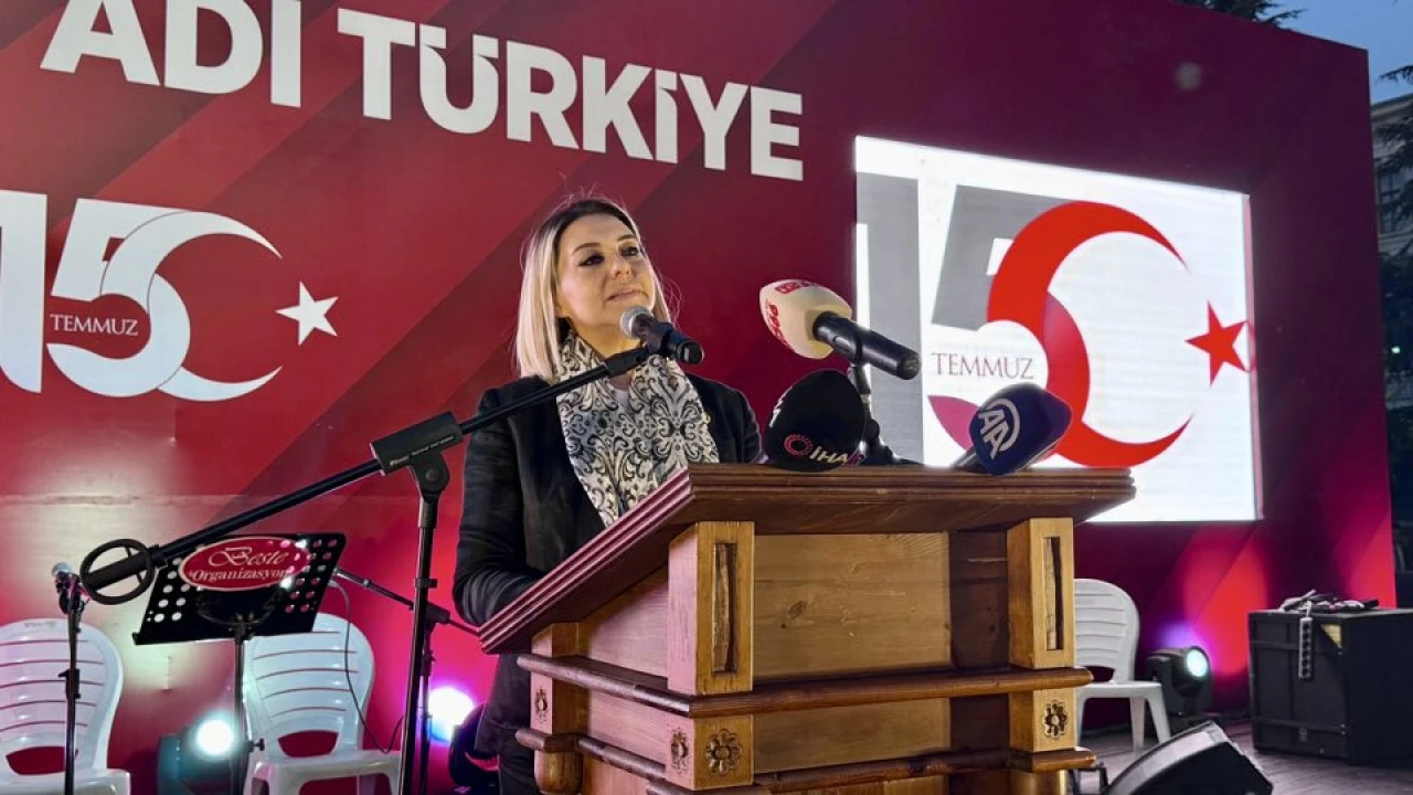 Birlik Günü Programı Cumhuriyet Meydanı'nda Devam Etti