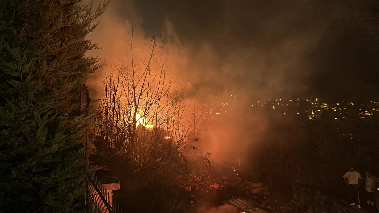 Tosya'da Yangın: 3 Ev Kullanılmaz Hale Geldi