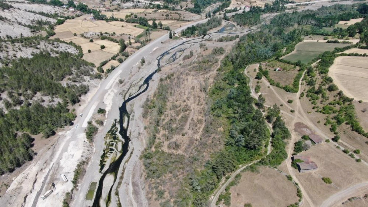 32 Senede Binlerce Fidan Dikti