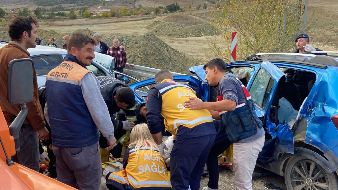 Kastamonu'da Feci Kaza: 1 Ölü, 5 Yaralı!