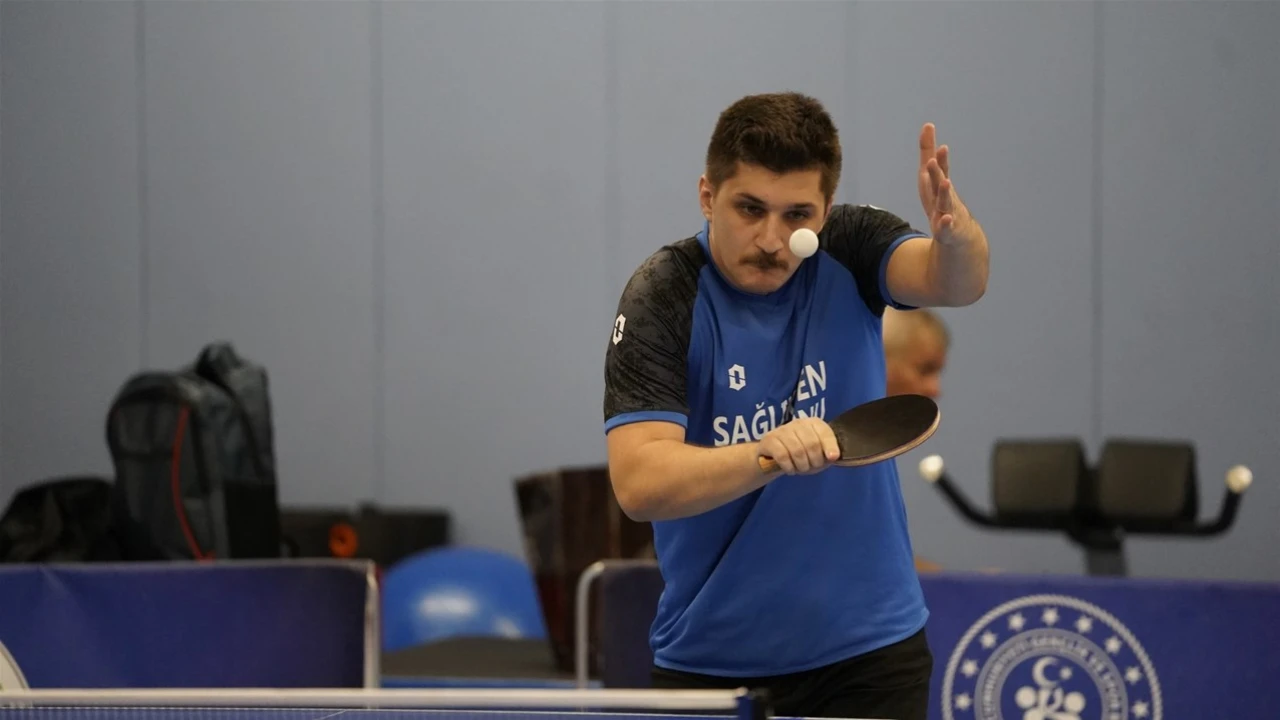 Kamu Sporlarında, Masa Tenisi Oynandı