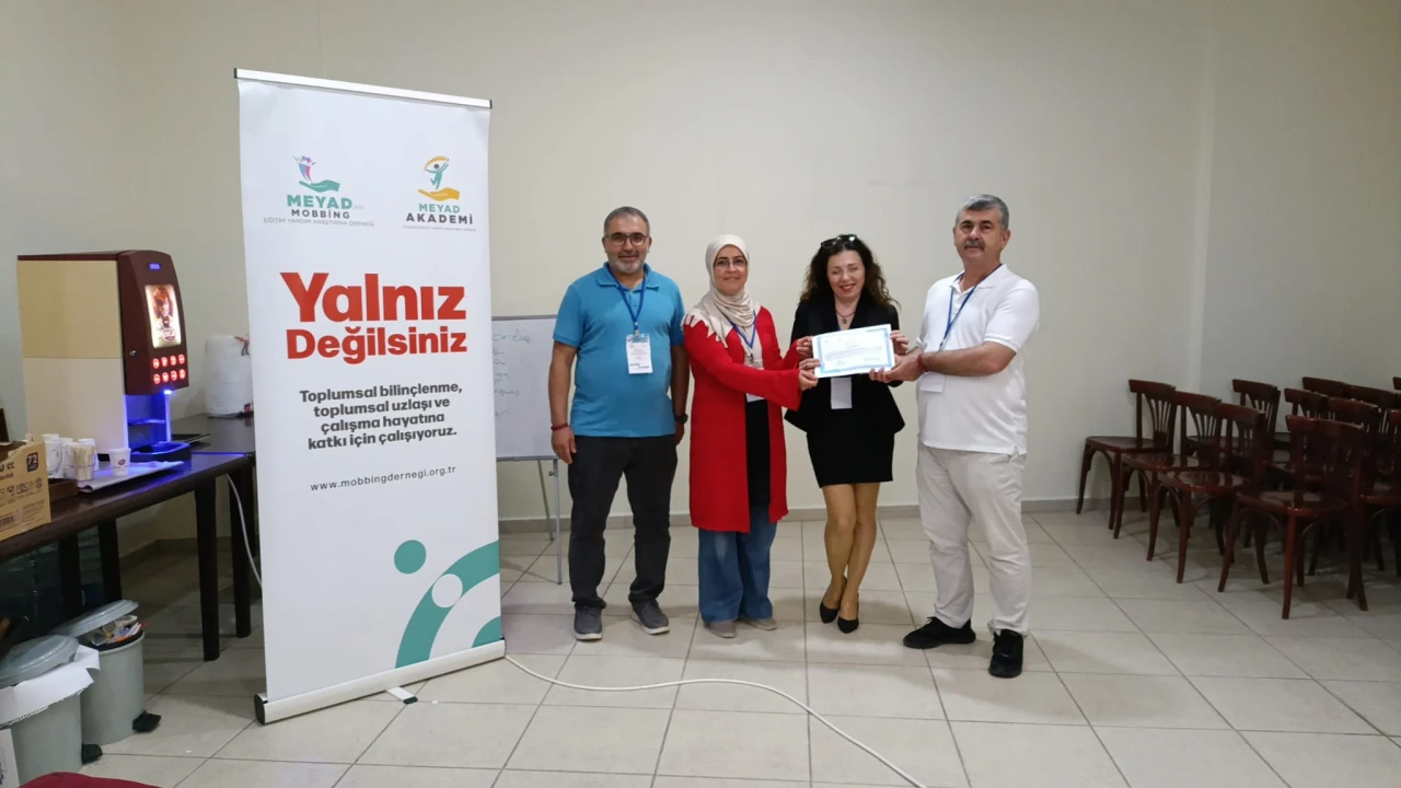 Mobbinge Karşı Türkiye Ayağa Kalkıyor