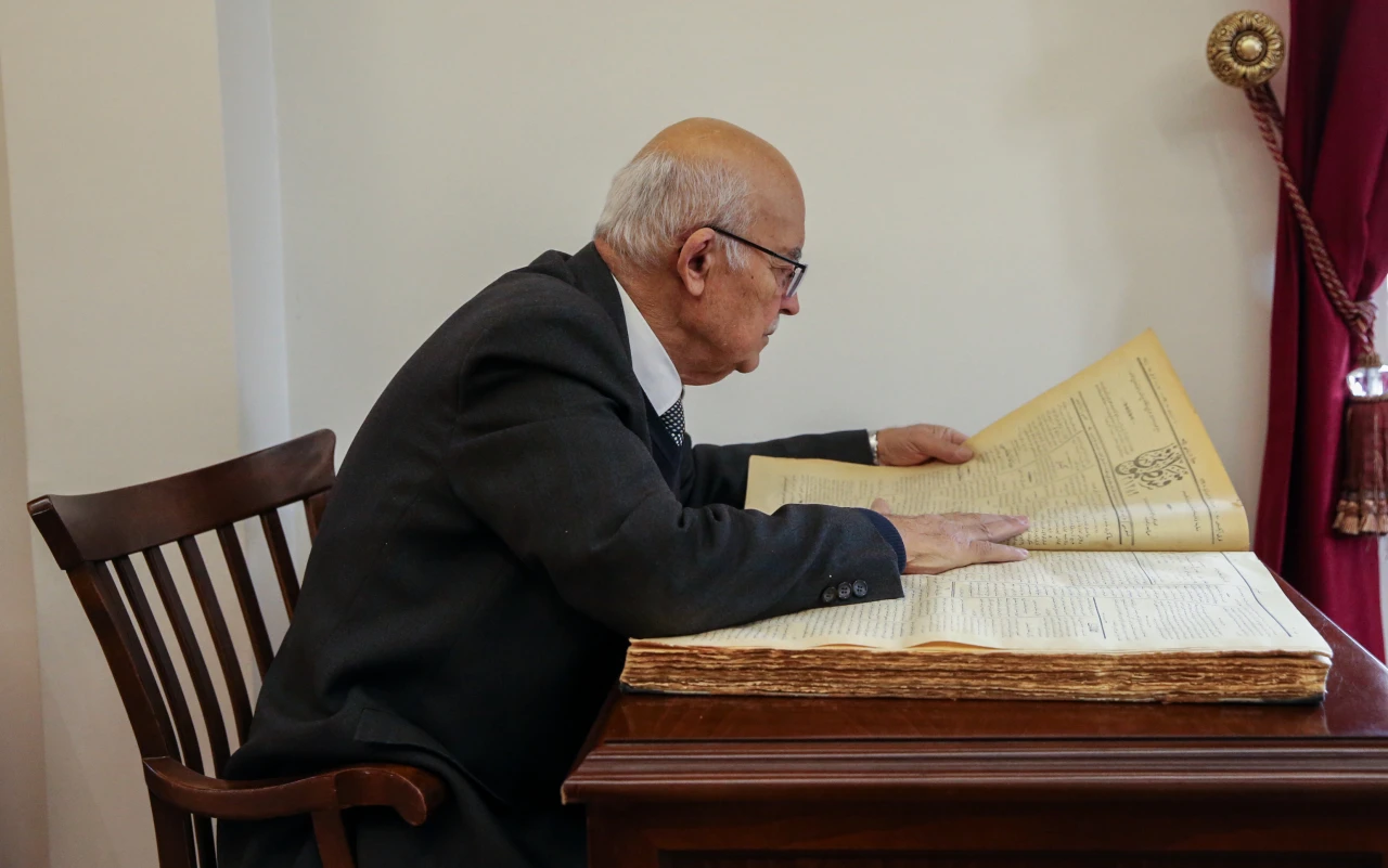 Hayatını Memleketini Araştırmaya Adadı