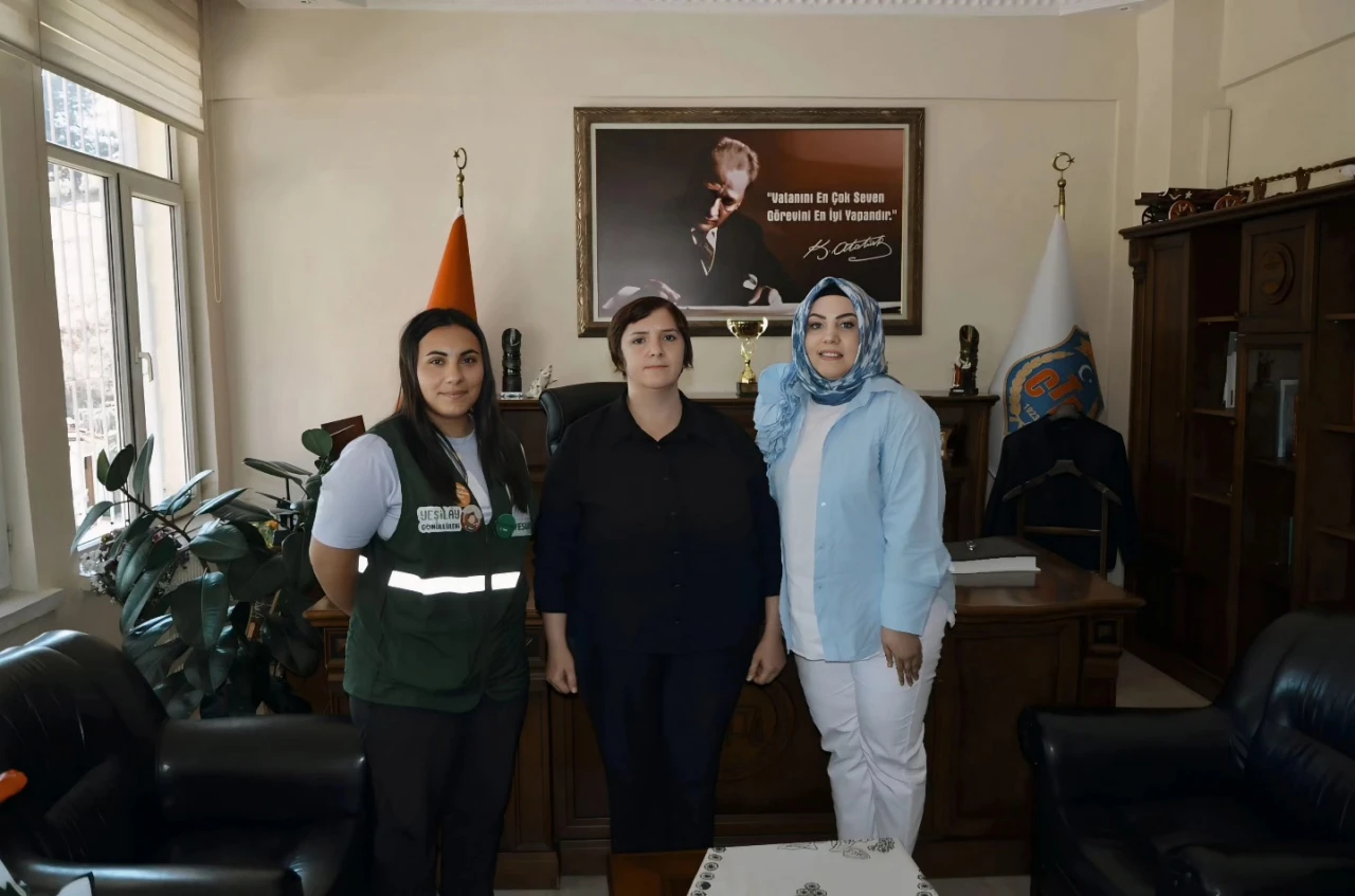 Yeşilay Ziyaretlerine Devam Ediyor