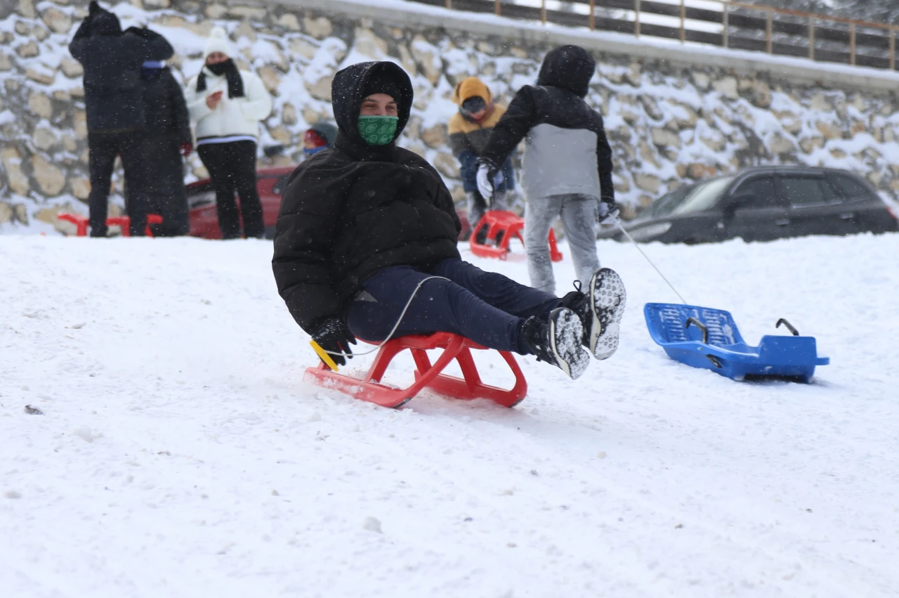 Yurduntepe Kayak Merkezi'nde Sezon Başladı