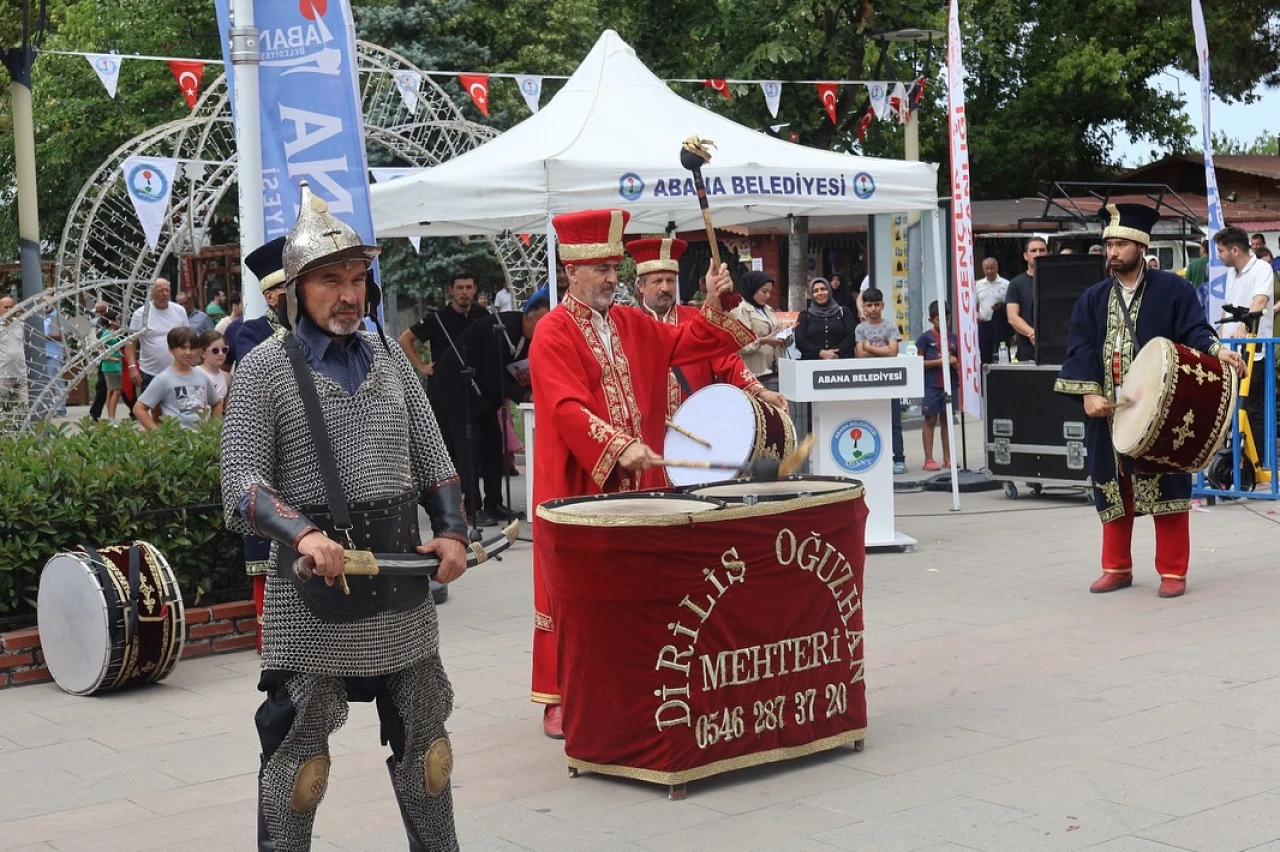 Abana'da 40'ıncı Spor, Kültür, Sanat ve Deniz Şenlikleri Coşkuyla Başladı