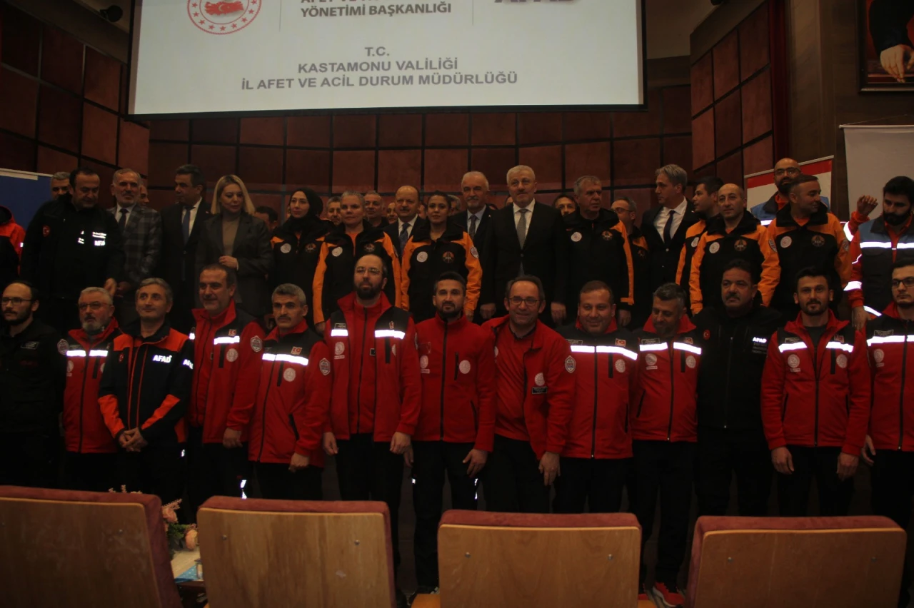 Vali Meftun Dallı: 'Biz Bir Deprem Coğrafyasında Yaşıyoruz'