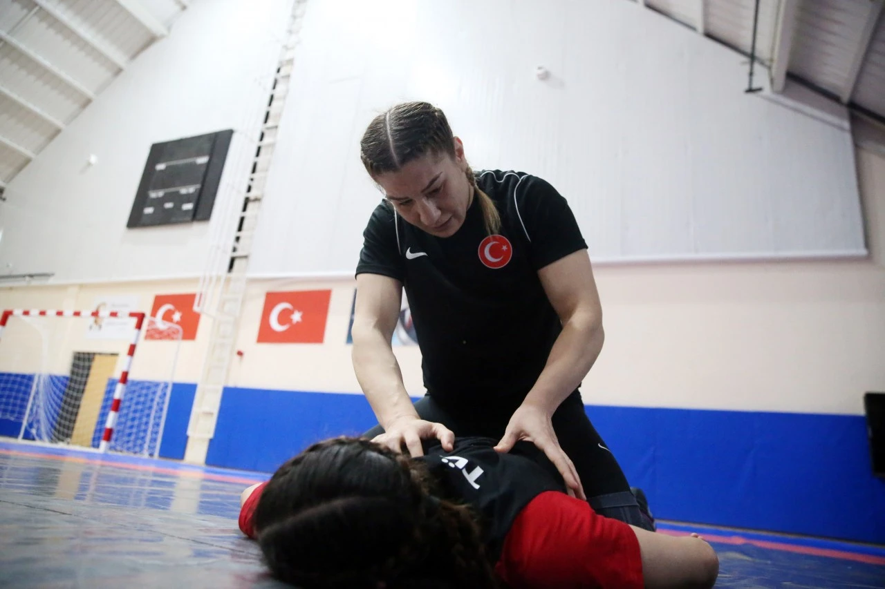 Altın Madalyayı 8'inci Kez Boynuna Takmak İstiyor