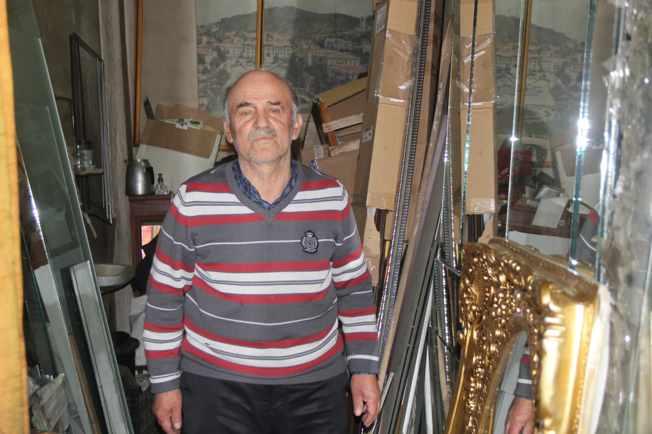 Genç Kızların Ve Yaşamın Vazgeçilmez Parçası