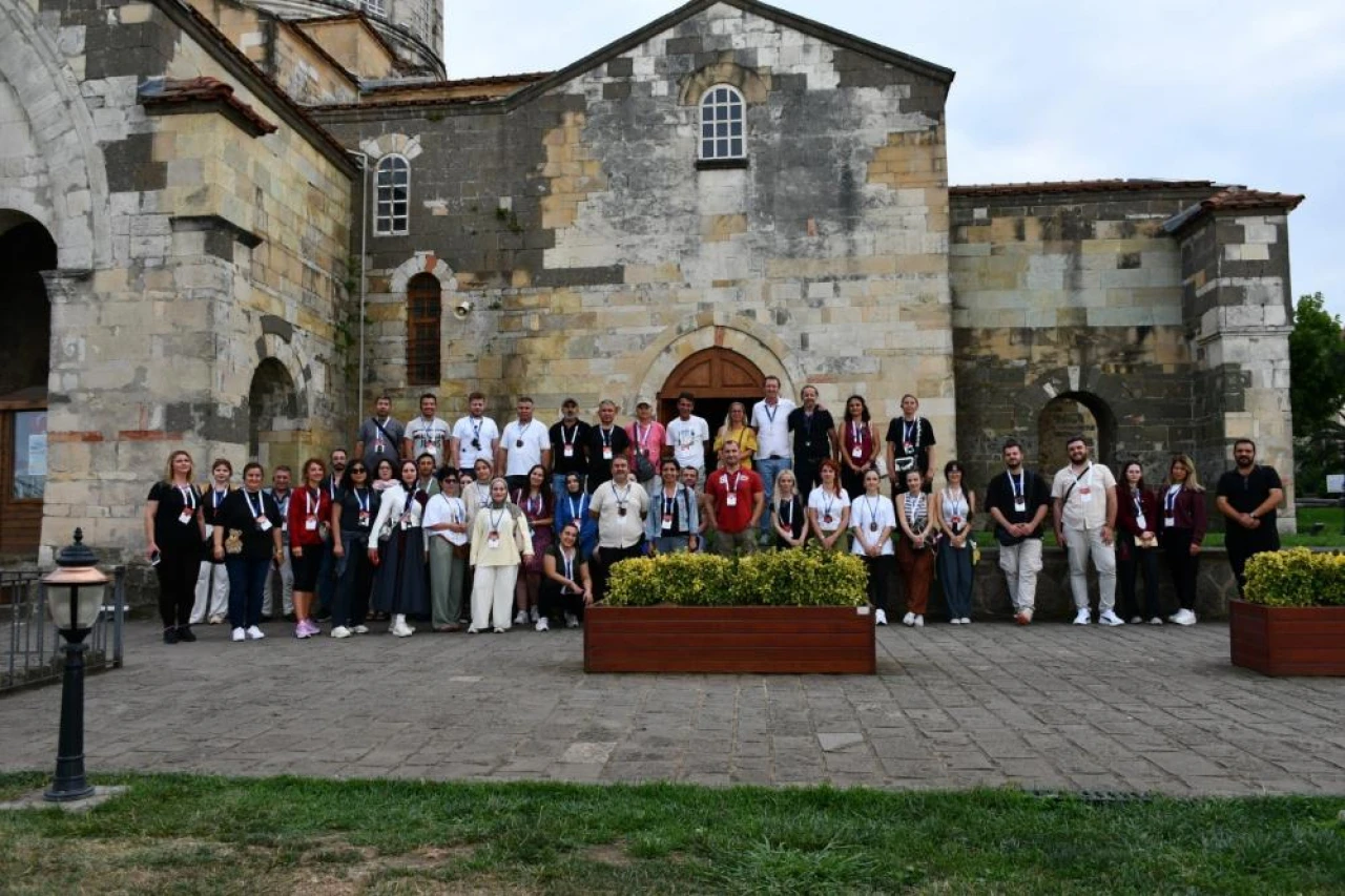 Karadeniz'in Zenginliklerini Öğreniyorlar