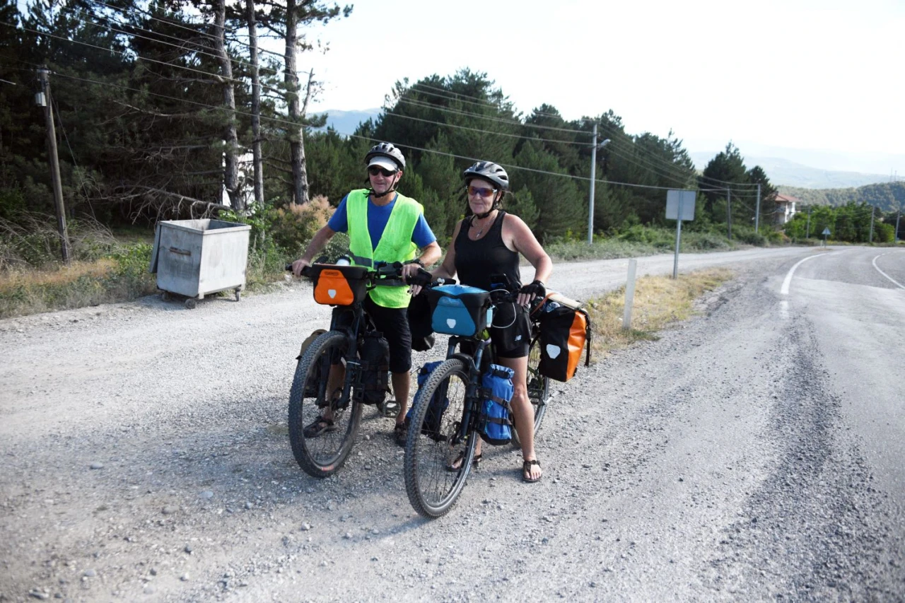 Yeni Zelandalı Çift Dünya Turu Gerçekleştiriyor