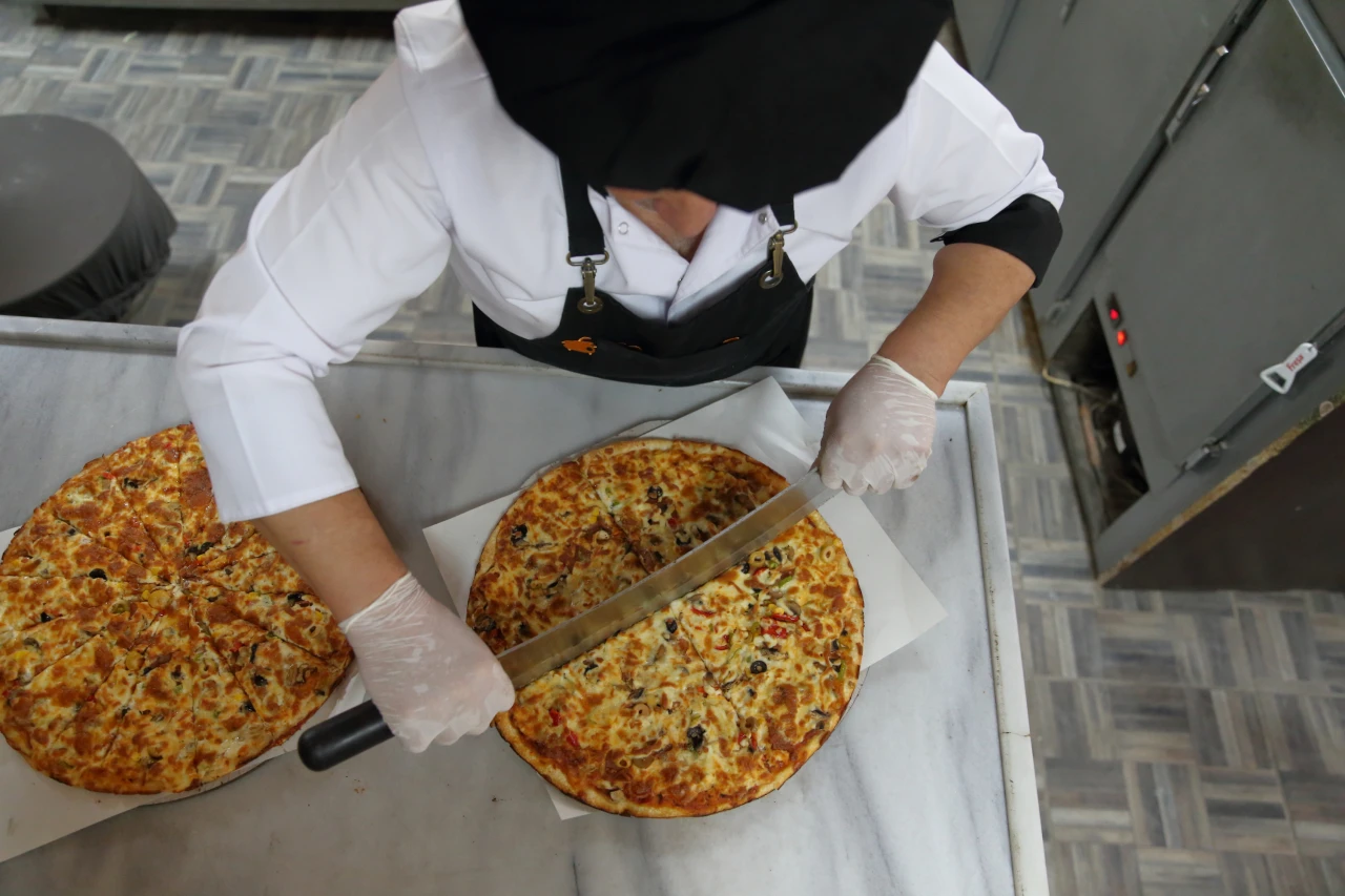 Köyüne Döndü, Açtığı Pizzacıyla Bölgenin Gözdesi Oldu