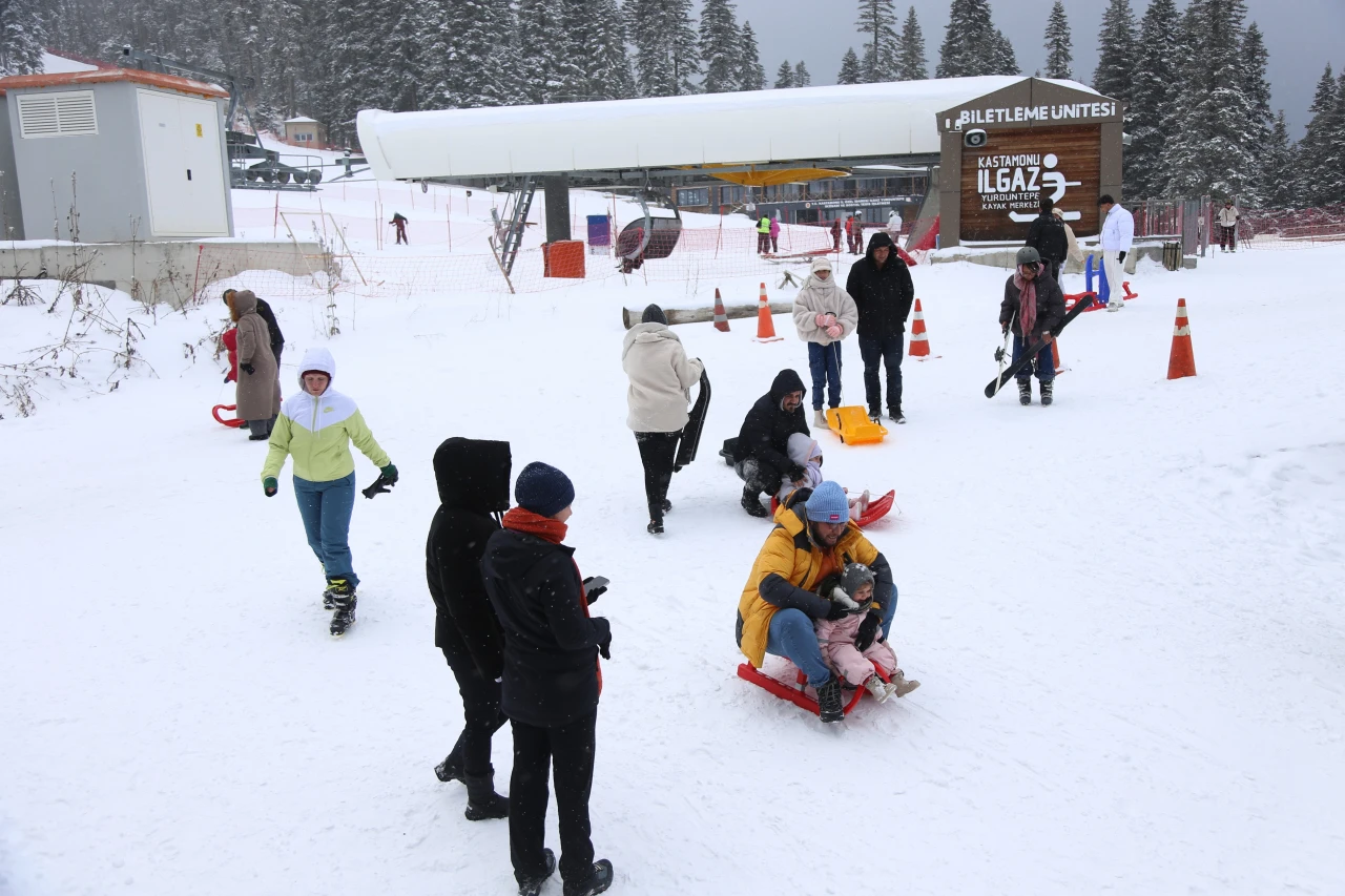 Yurduntepe Kayak Merkezi'nde Sezon Başladı