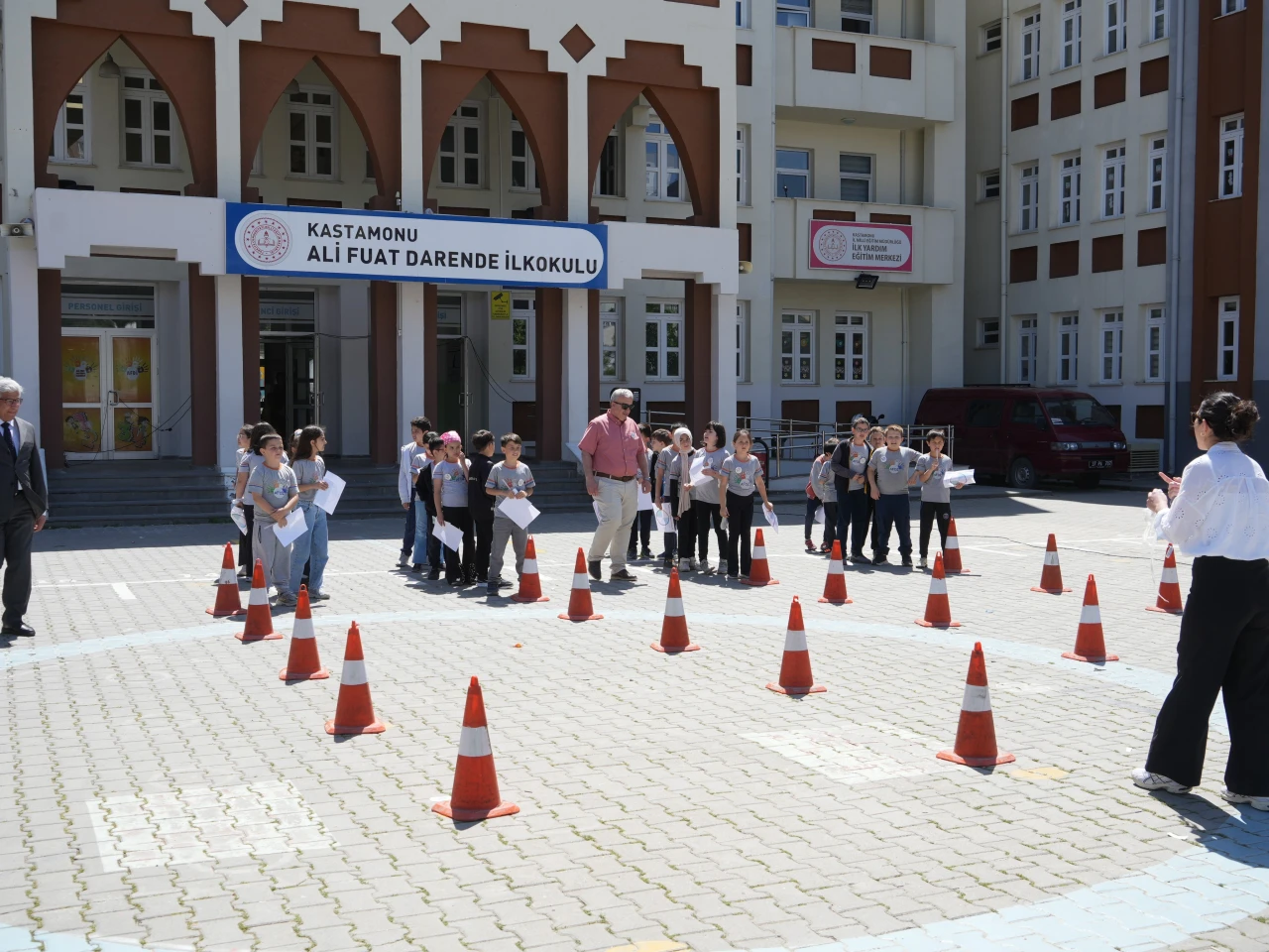 Eğlendiren Eğitim Başladı