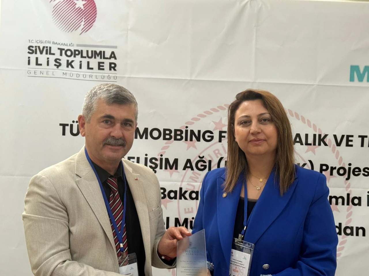 Mobbinge Karşı Türkiye Ayağa Kalkıyor