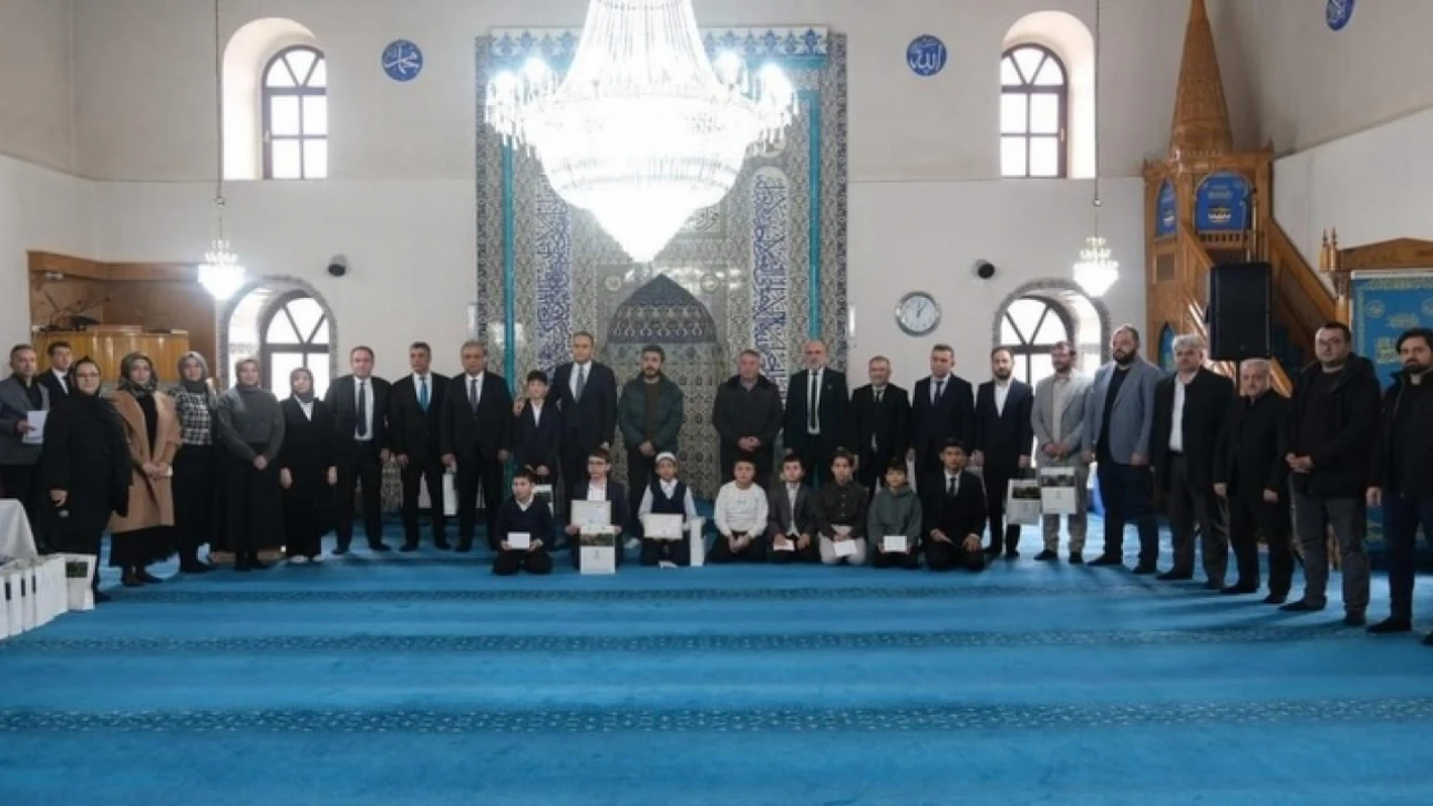 Genç Bilaller Ezan Okuma Yarışması Düzenlendi