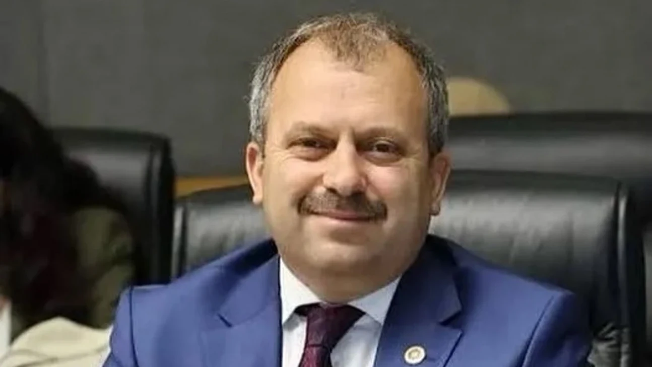 Halil Uluay Anjiyo Oldu