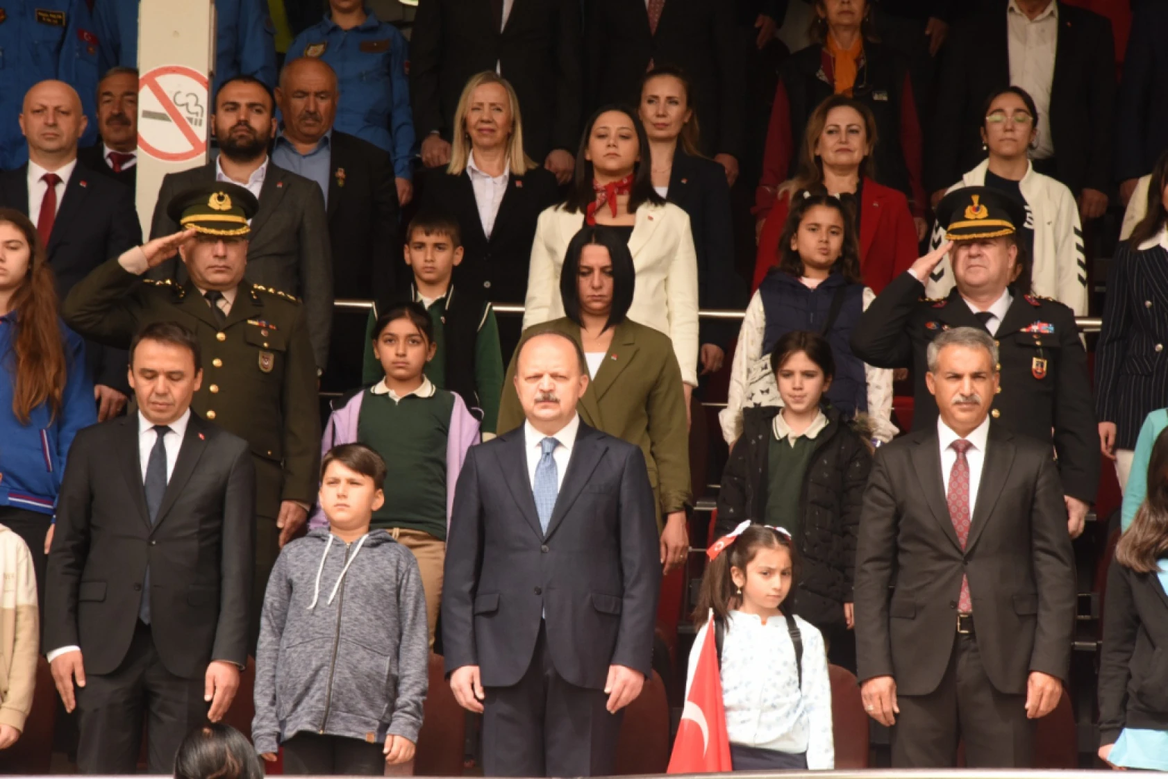 23 Nisan Coşkusu Gazi'de Doruğa Ulaştı