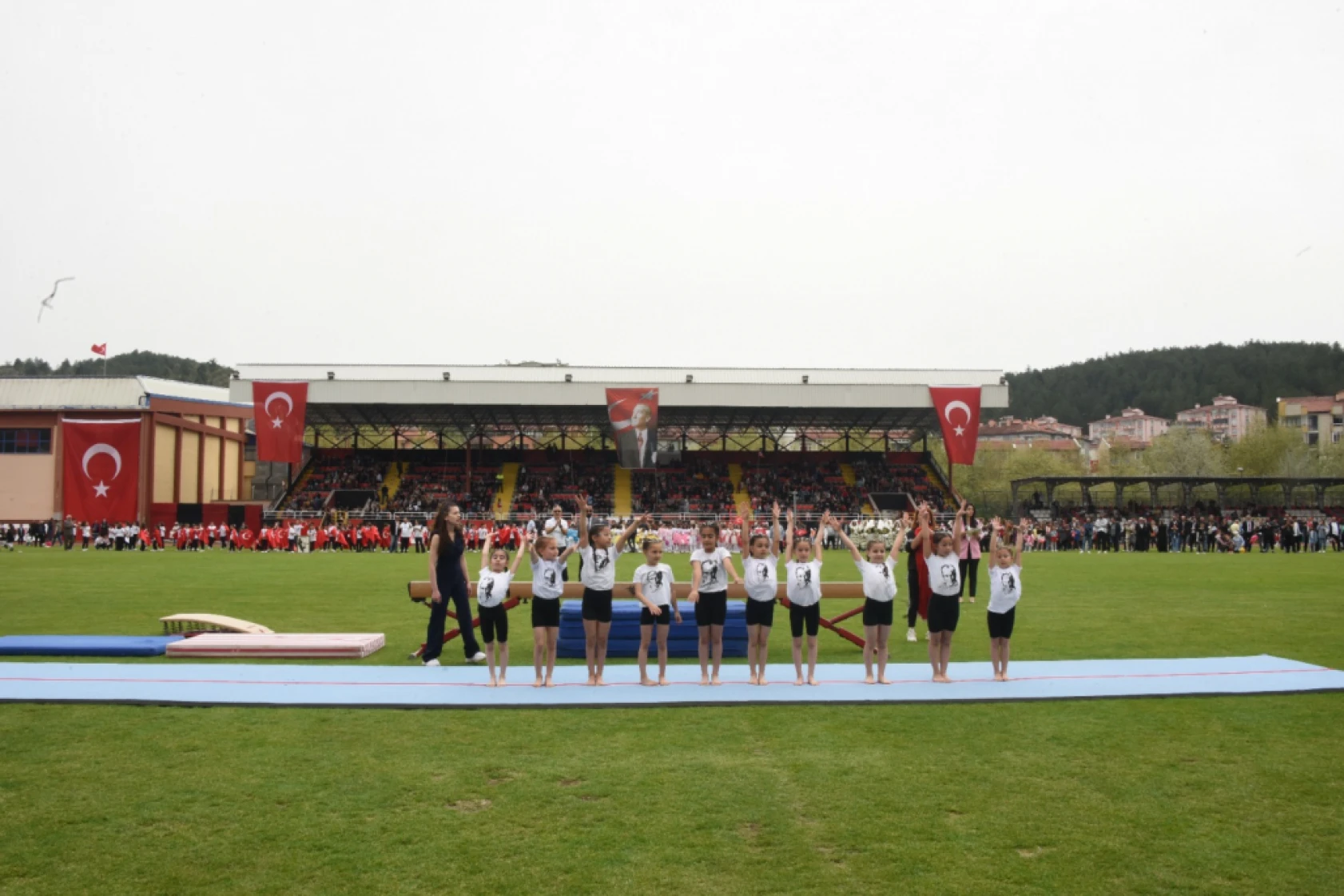 23 Nisan Coşkusu Gazi'de Doruğa Ulaştı