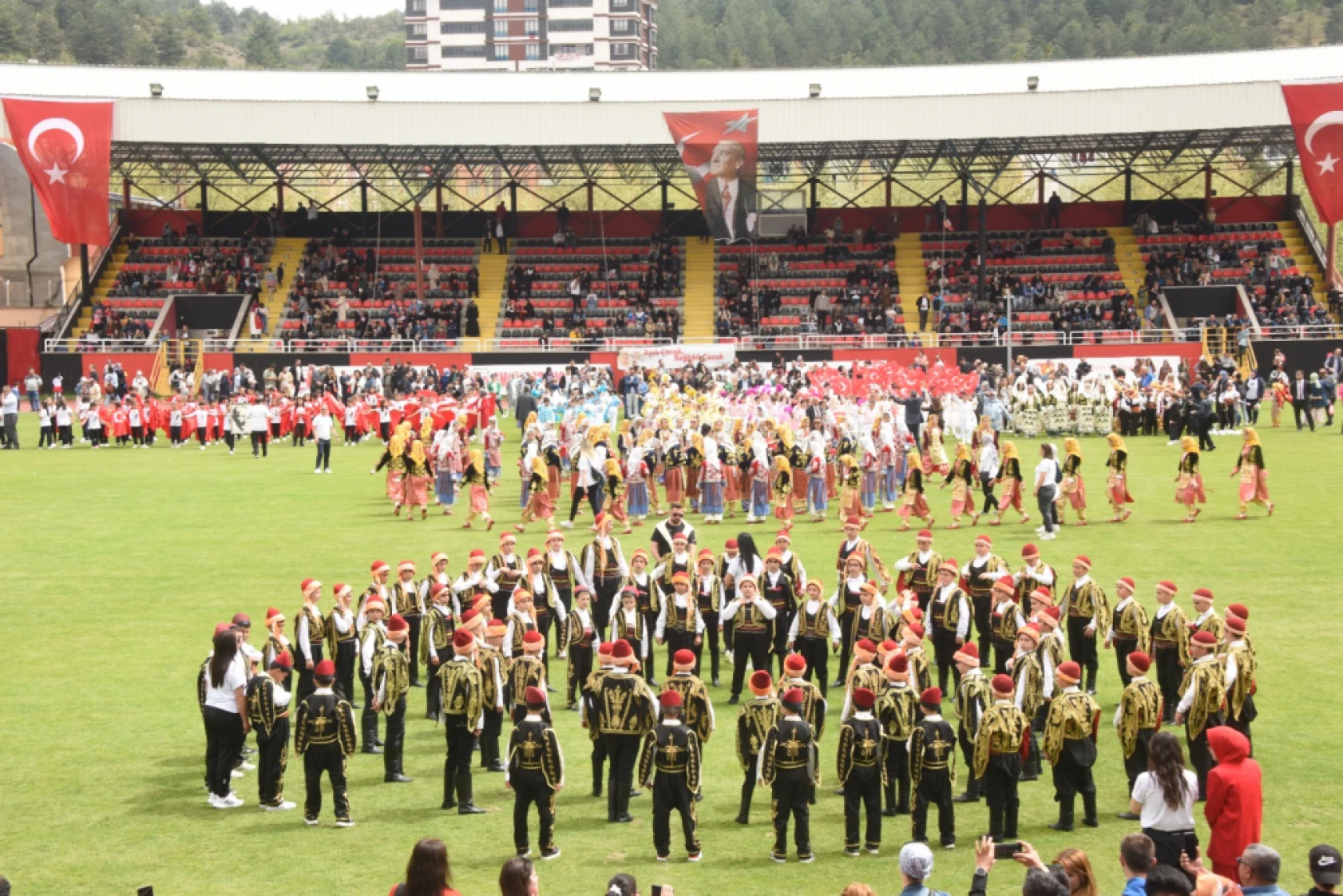 23 Nisan Coşkusu Gazi'de Doruğa Ulaştı