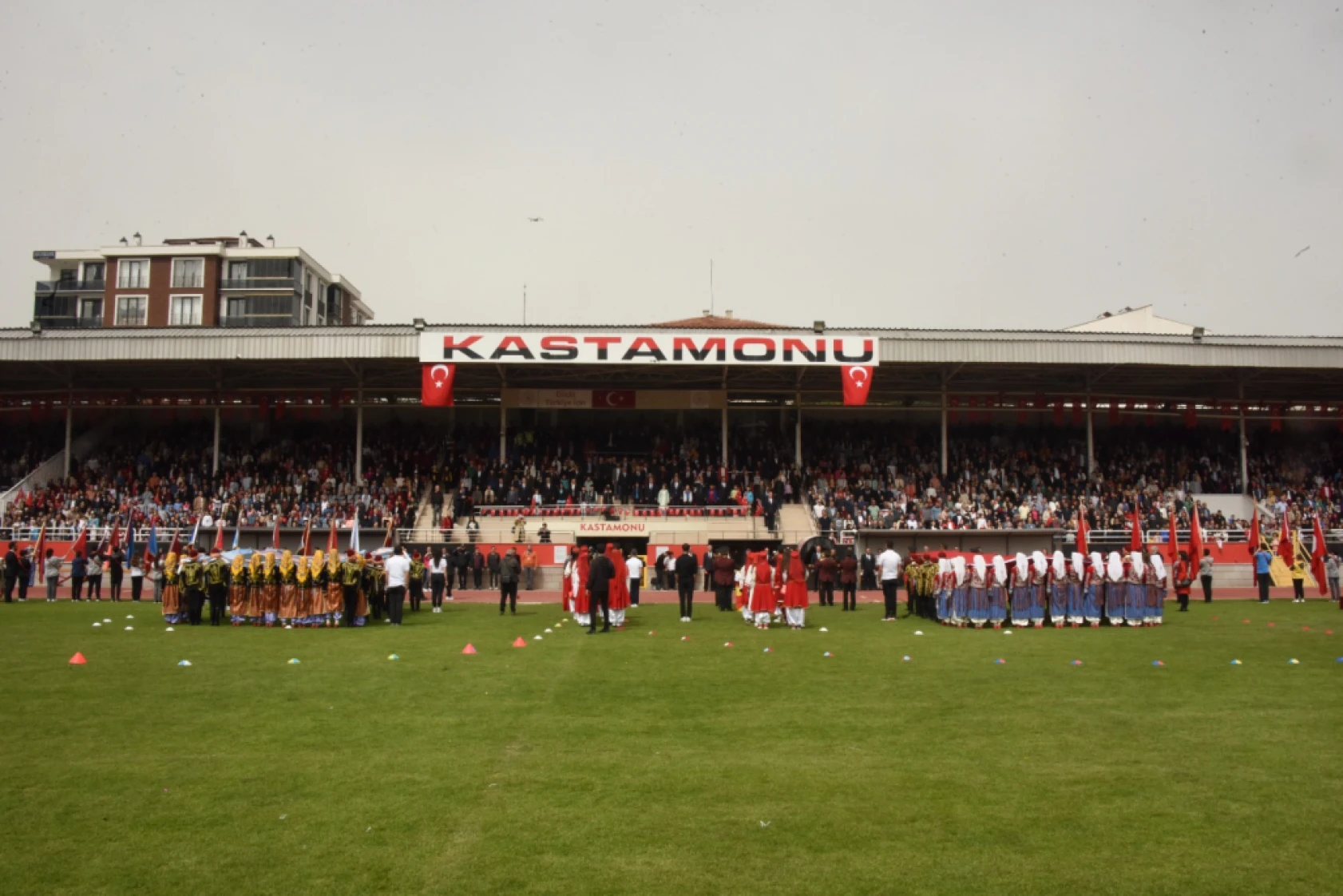 23 Nisan Coşkusu Gazi'de Doruğa Ulaştı