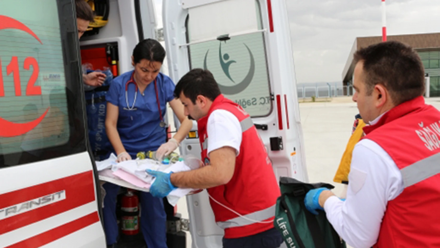 24 haftalık bebek Uçak Ambulans sevk edildi