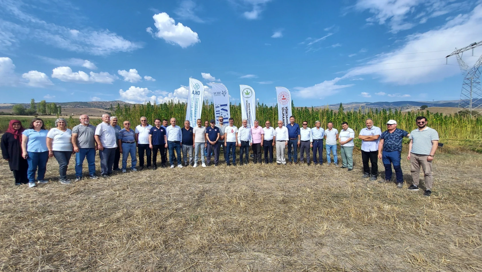 Ata Tohumlarıyla Ekilen Kenevirin Hasadı Başladı