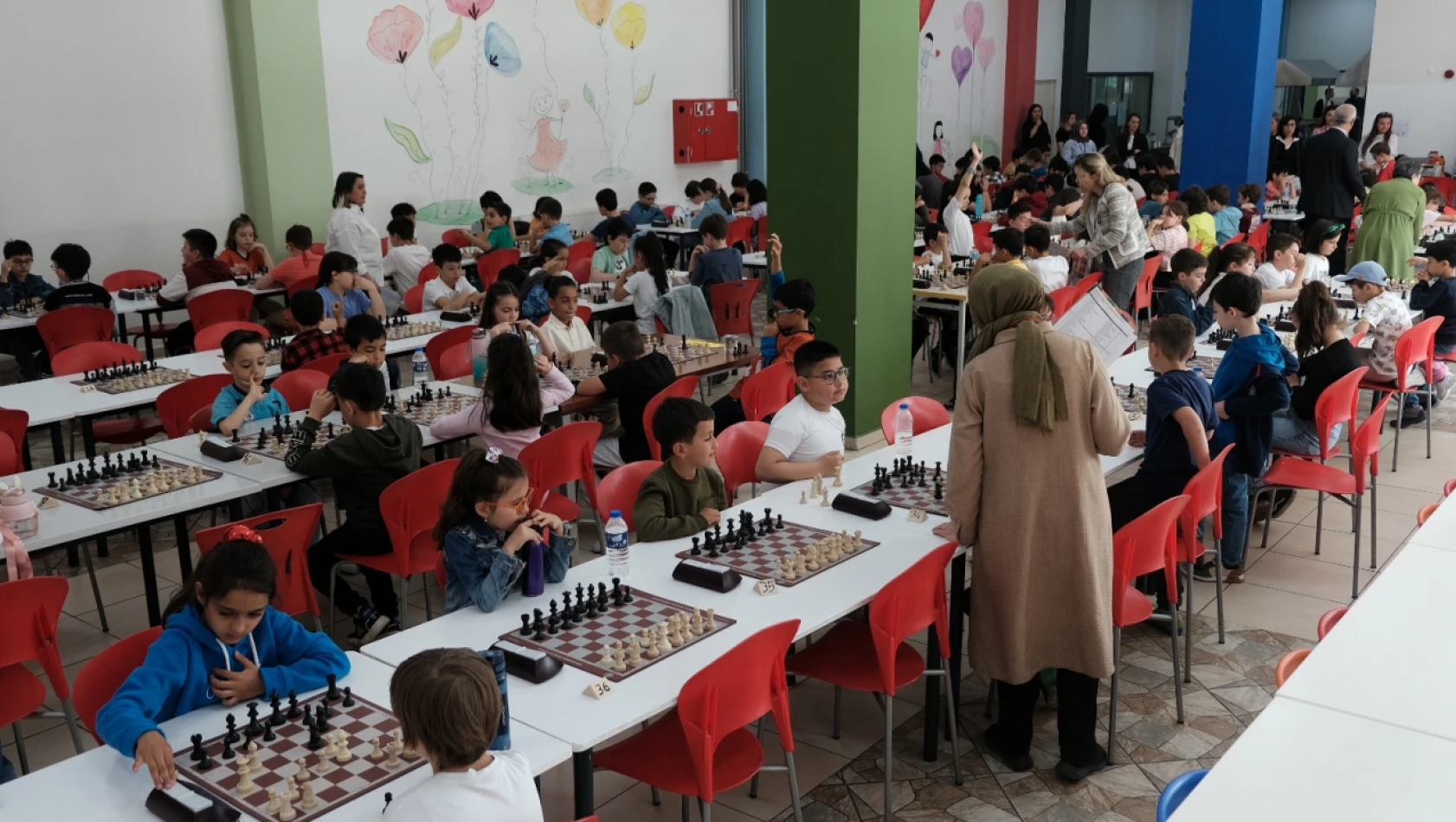 Bahçeşehir Koleji'nden Bayram Özel Satranç Turnuvası