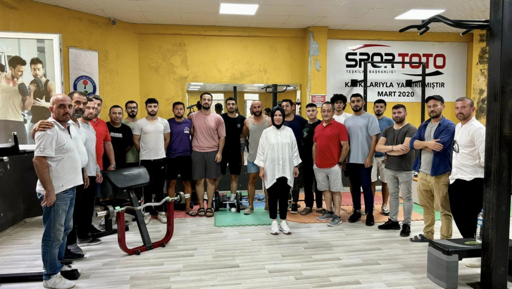 Başkan Oyar'dan Spor Salonuna Ziyaret