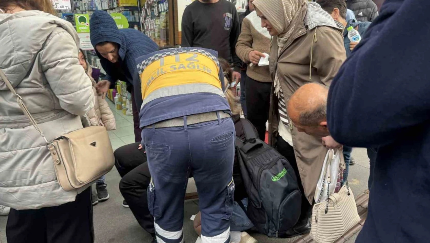 Eski Sevgilisi ve Kardeşini Sokakta Bıçakladı