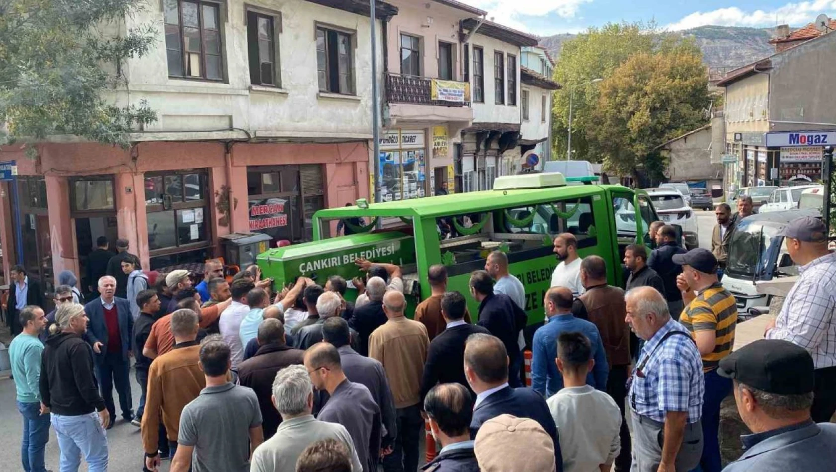 27 Günlük Yaşam Savaşını Kaybetti