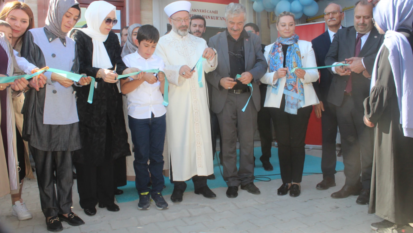 Diyanet İşleri Başkanı Erbaş: 'Gençlerimiz Büyük Bir Hazine'