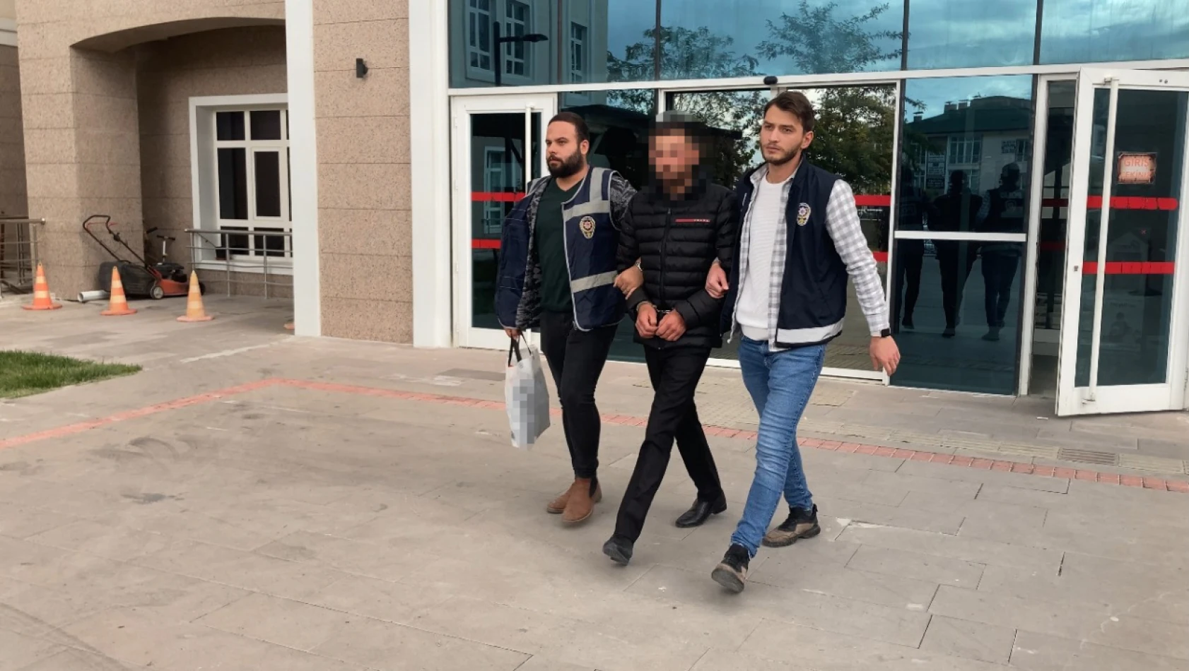 Dünyaevine Girmek İsterken Cezaevine Girdi