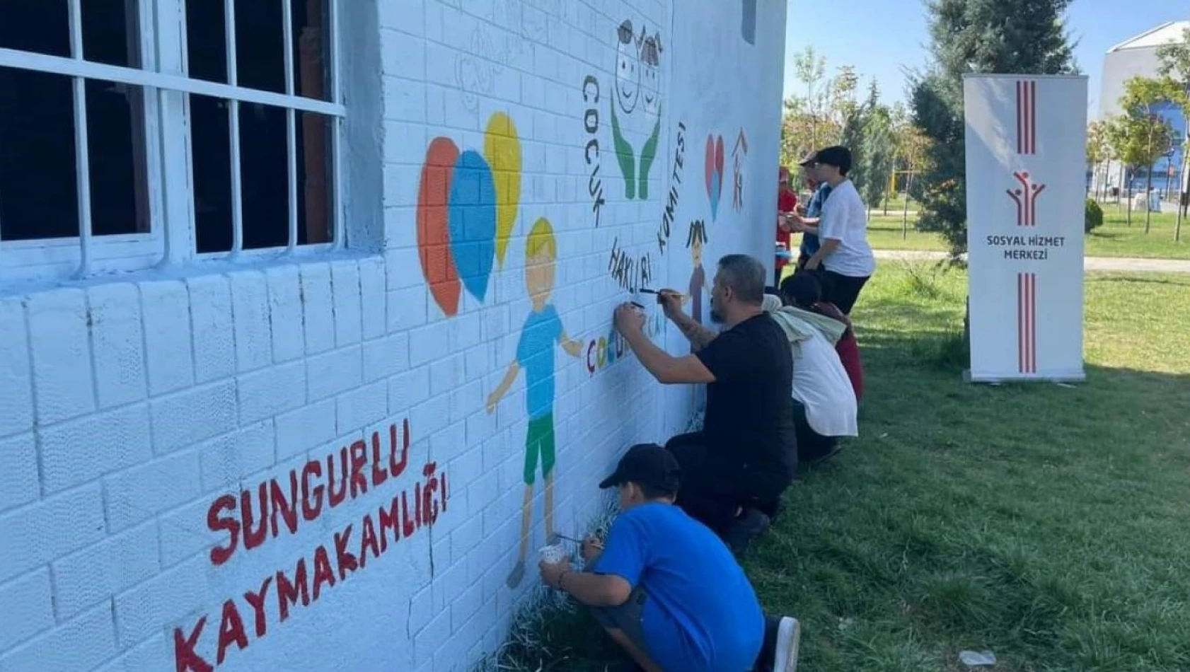 Farkındalık İçin Duvarları Boyadılar