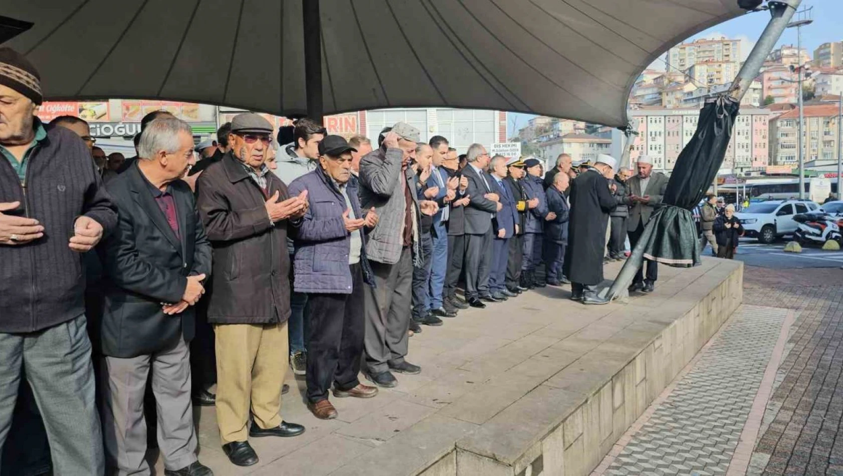 12 Mürettebat İçin Gıyabi Cenaze Namazı Kılındı