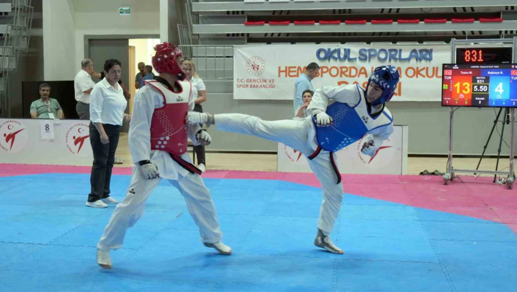 Gençler Taekwondo Türkiye Şampiyonası Sürüyor