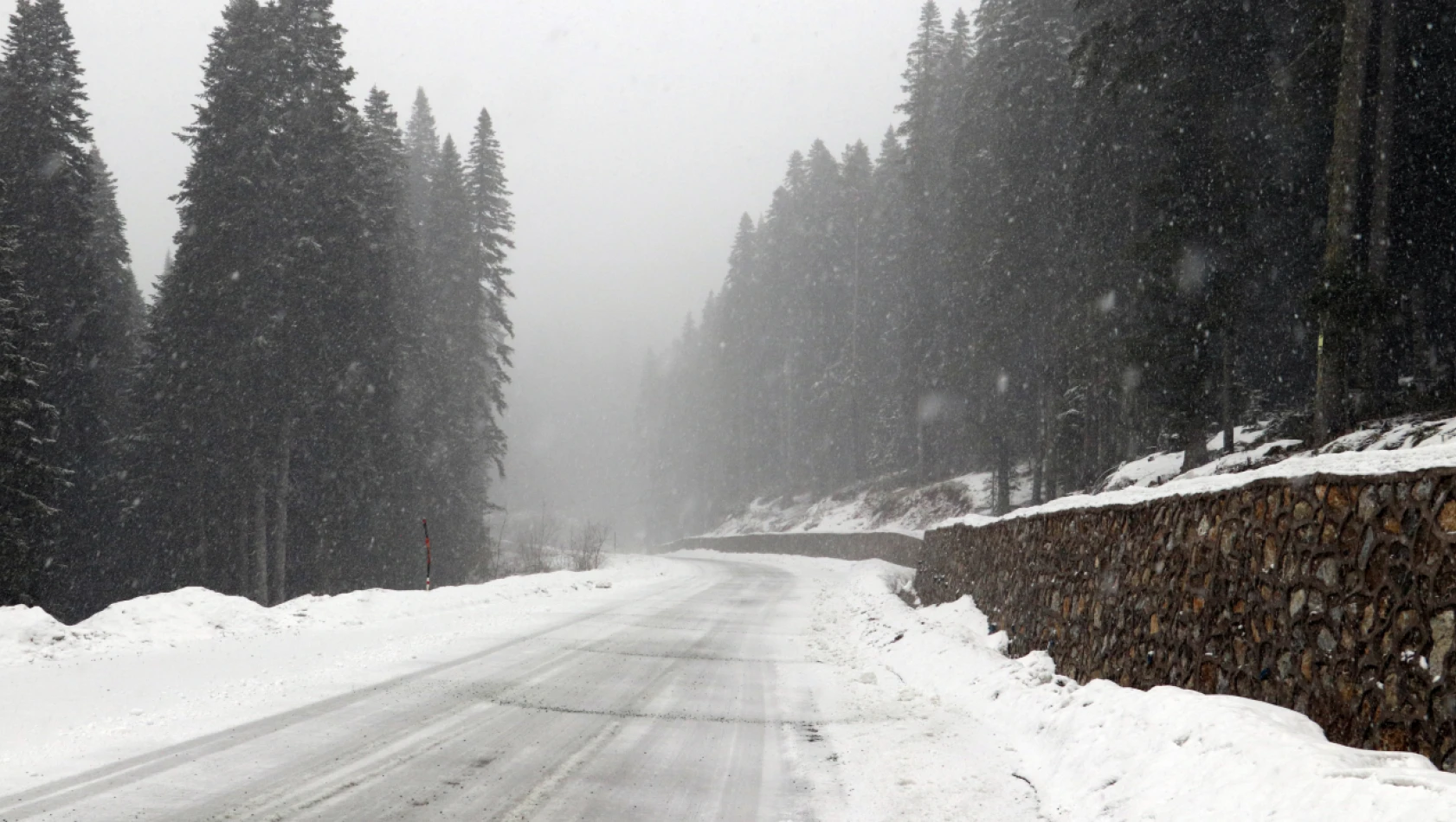 Ilgaz Dağı'nda Kar Etkili Oluyor