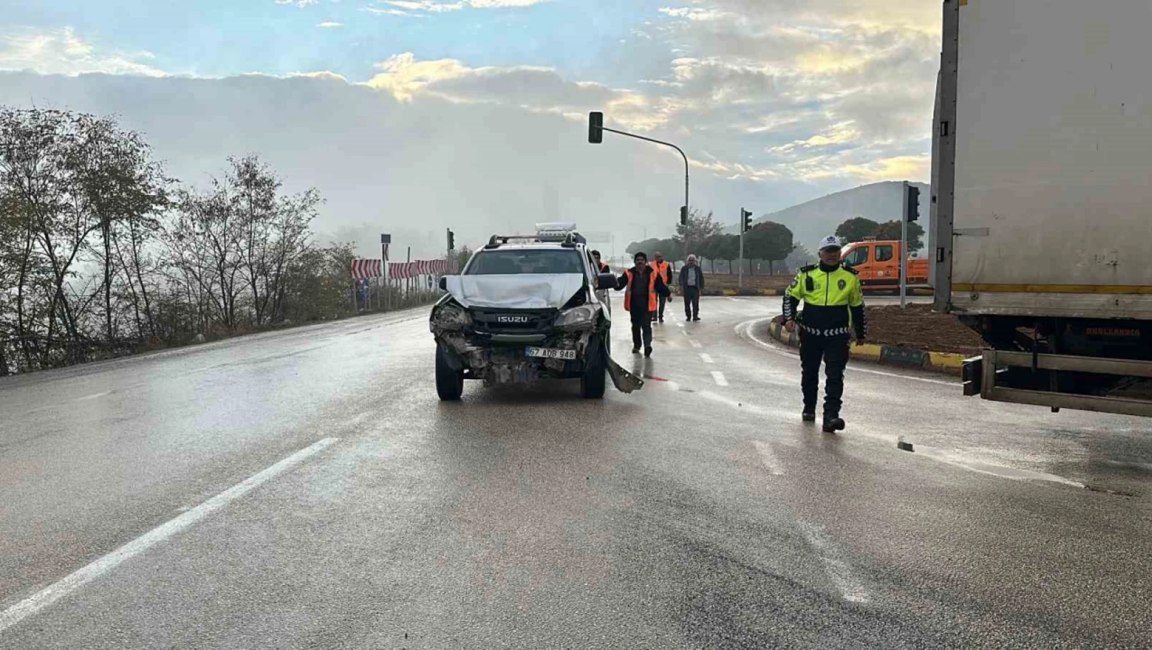 Kastamonu'da Zincirleme Trafik Kazası: 2 Kişi Yaralandı