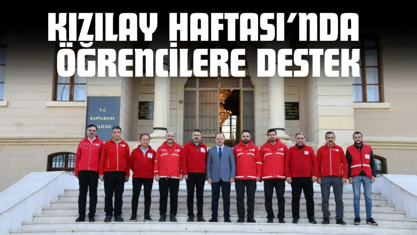 Kızılay Haftası'nda Öğrencilere Destek