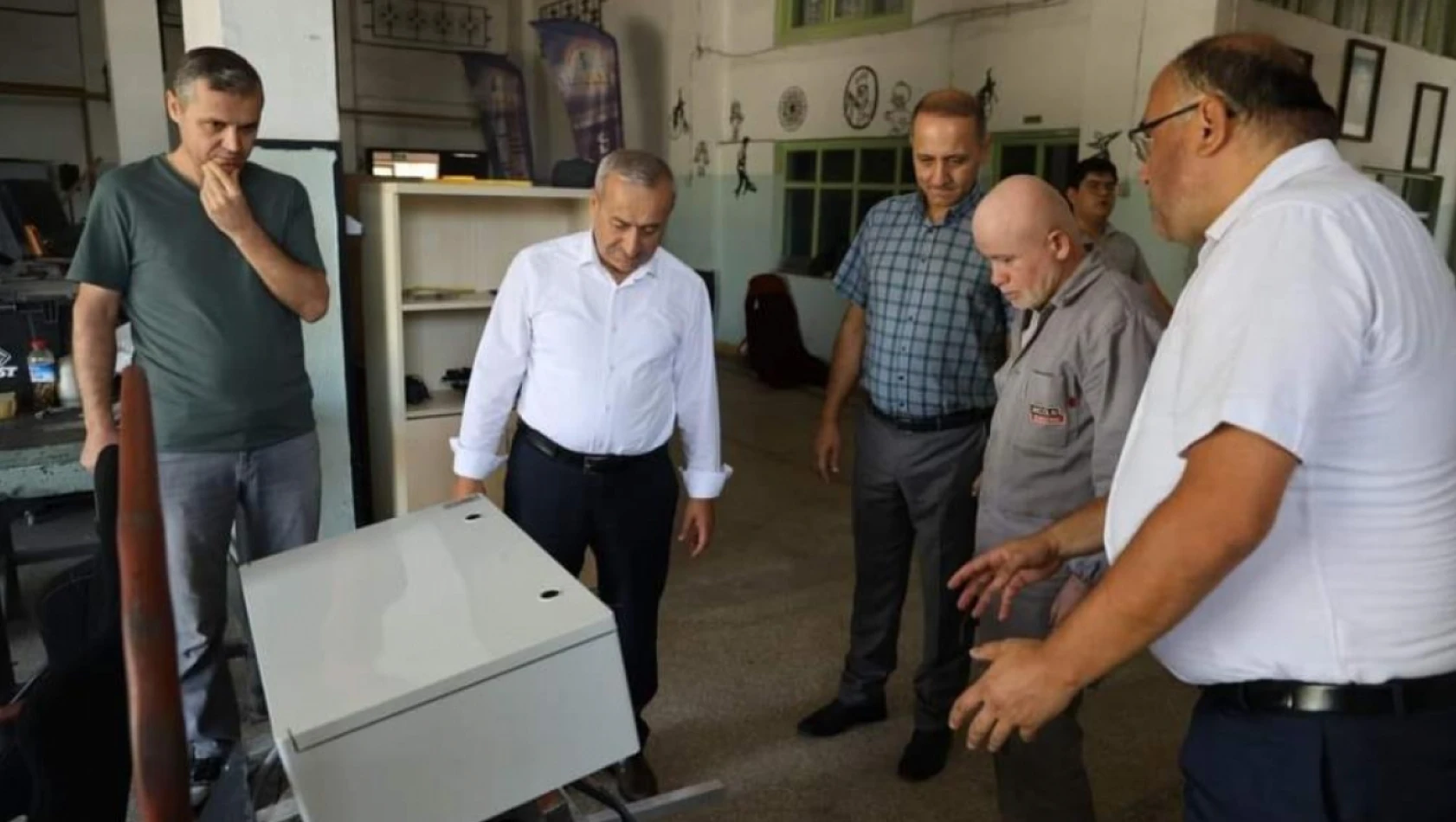 Öğrenciler Elektrikli Aracını Kendi Yapıyor