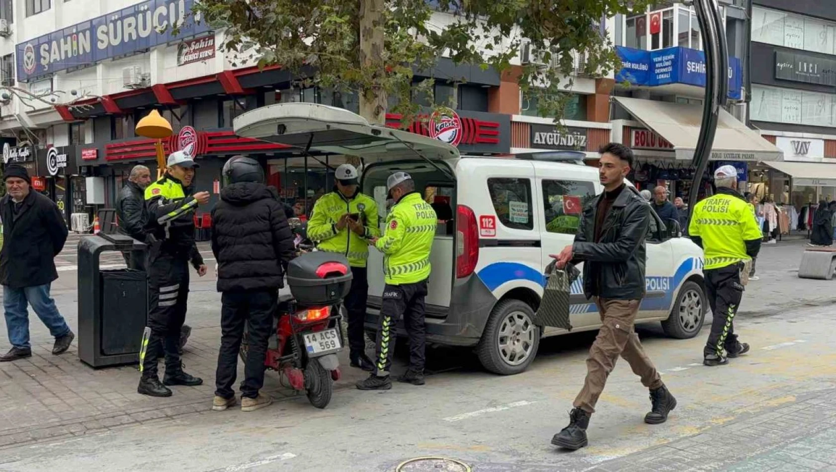 Polis, Sürücülere Göz Açtırmadı