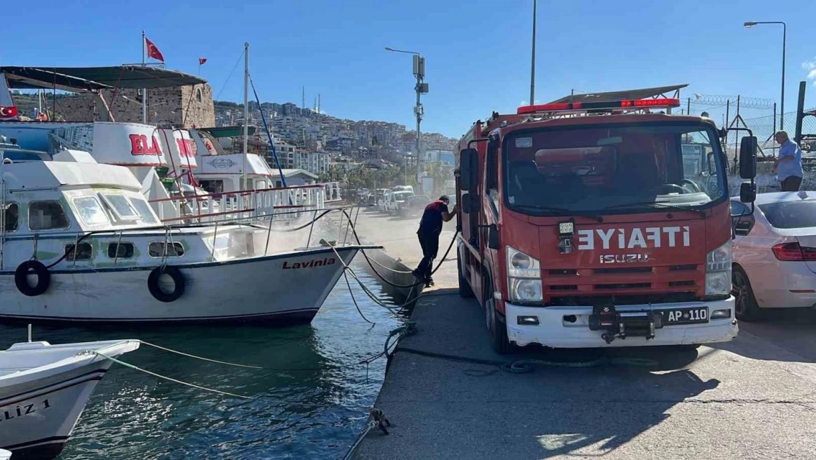 Sinop'ta Tekne Yangını