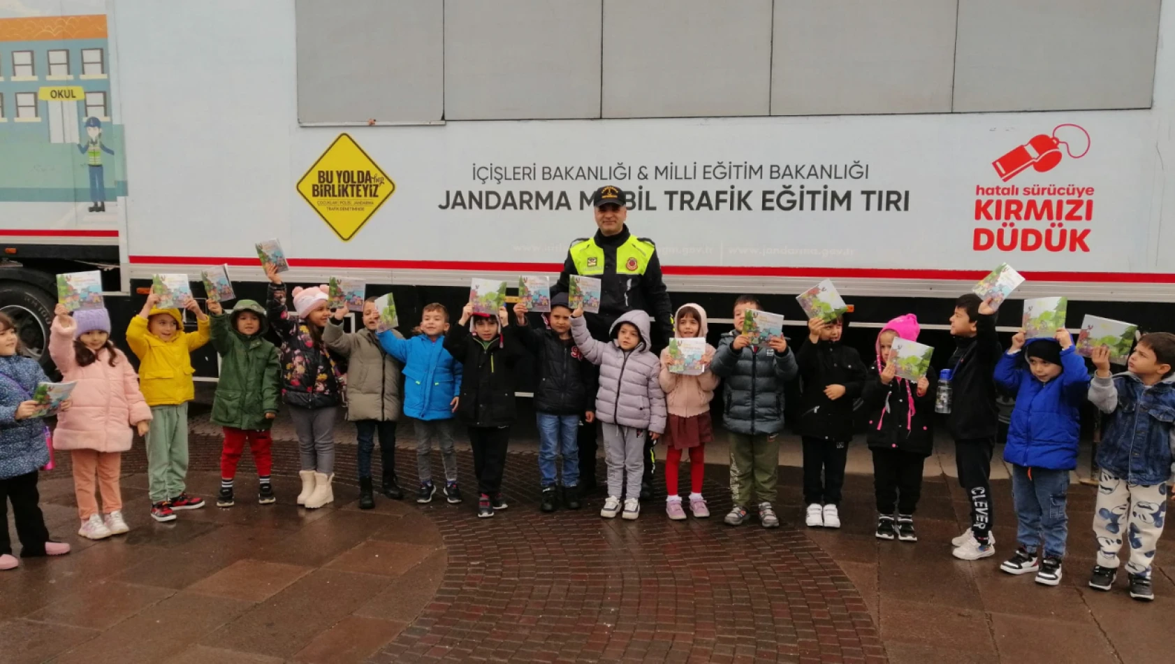 Trafik Eğitimi Verildi