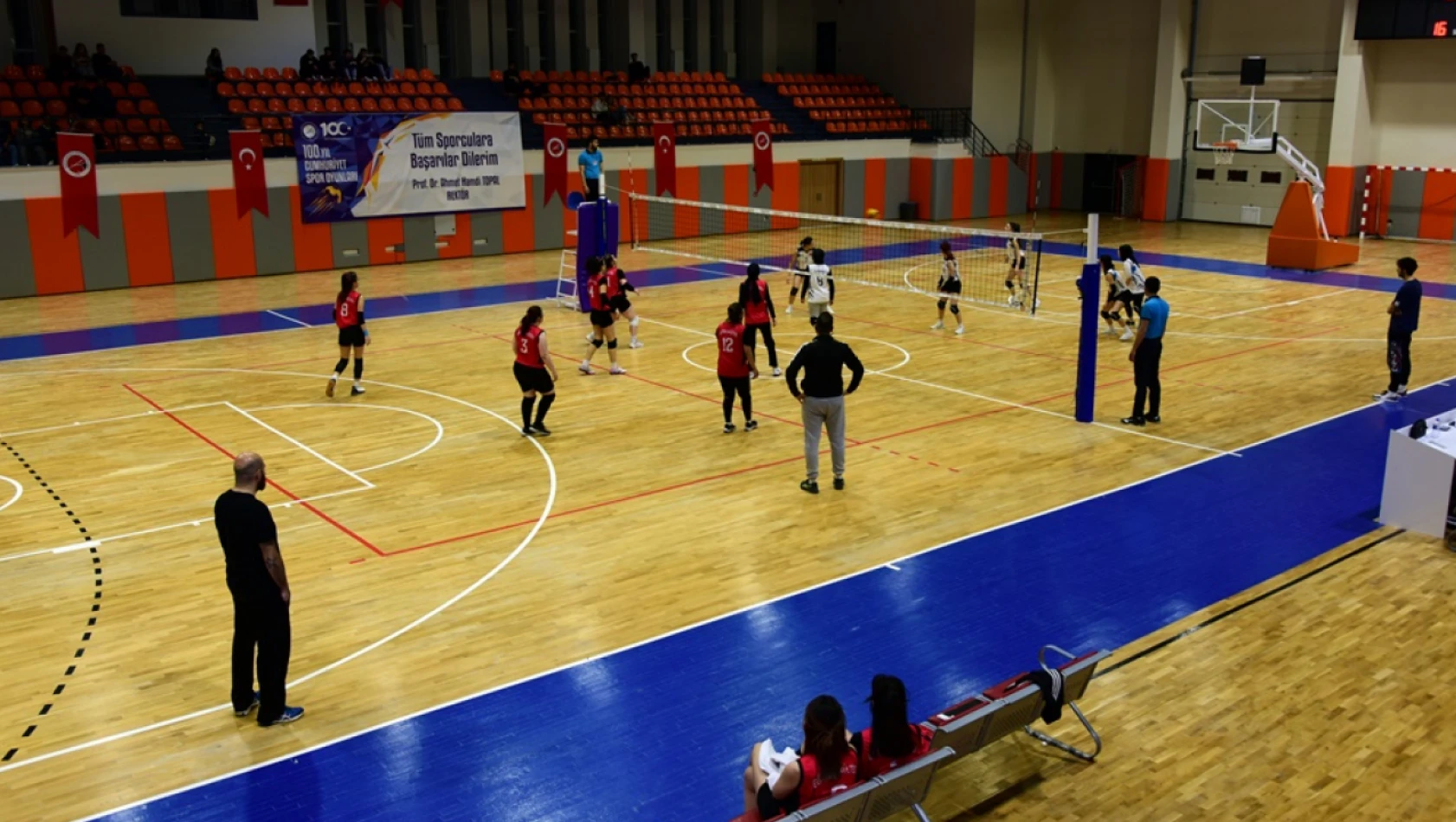 Voleybol Branşı Final Müsabakaları Gerçekleştirildi