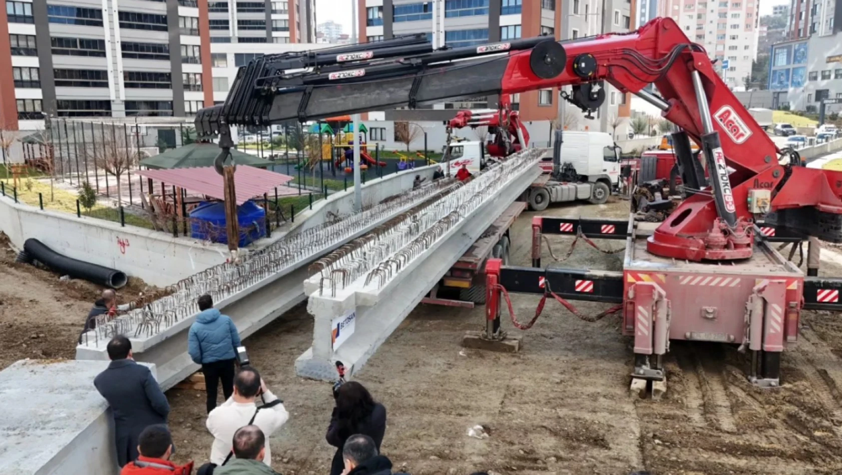 Yeni Köprünün Kurulumu Başladı