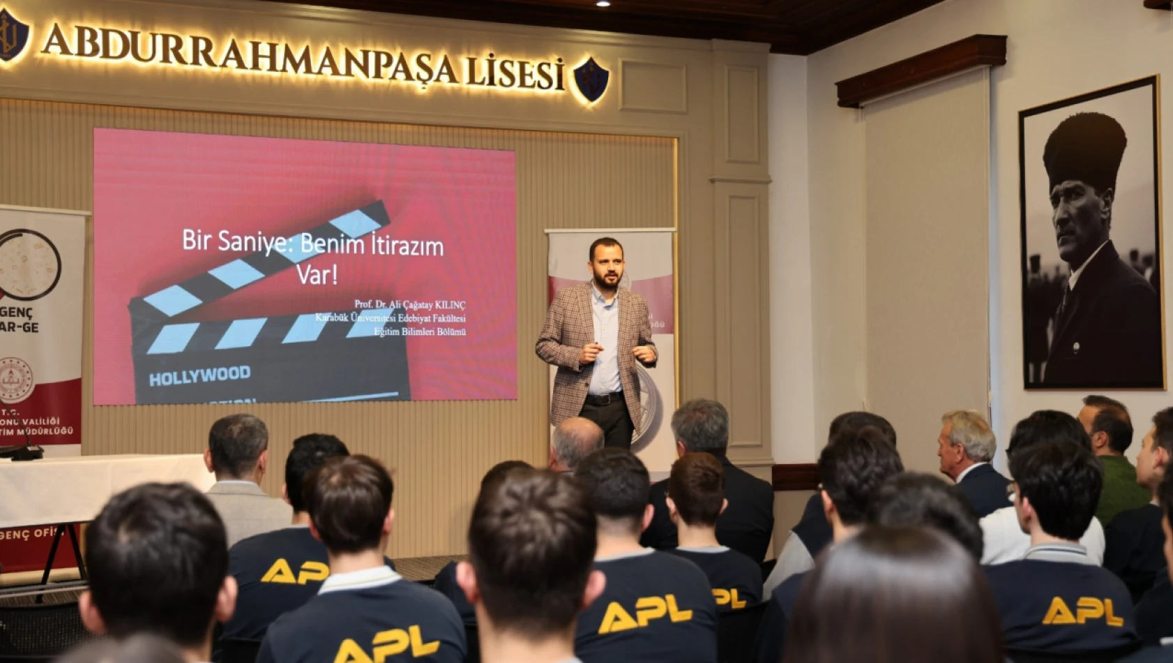 Yeni Yüzyılın Yetkinliklerine Genç Bakış