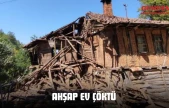 Ahşap Ev Çöktü, Hayvanlar Son Anda Kurtarıldı