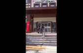 Otobüsün Bagajına Gizlendiler!
