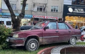 Sürücüsüz Otomobil Ağaca Çarptı